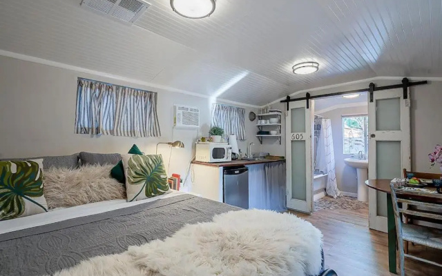 Peaceful Tucson Tiny House Getaway with Backyard