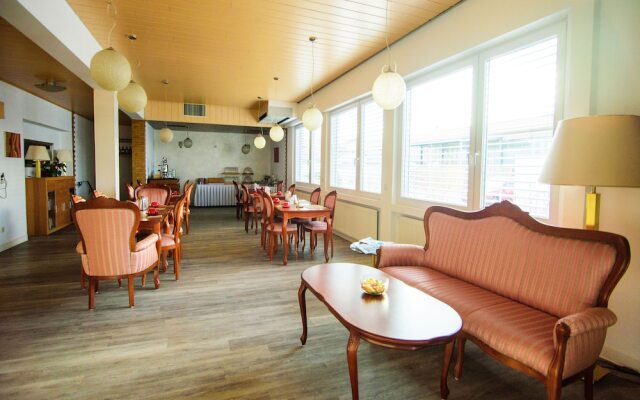 Hotel Bohn