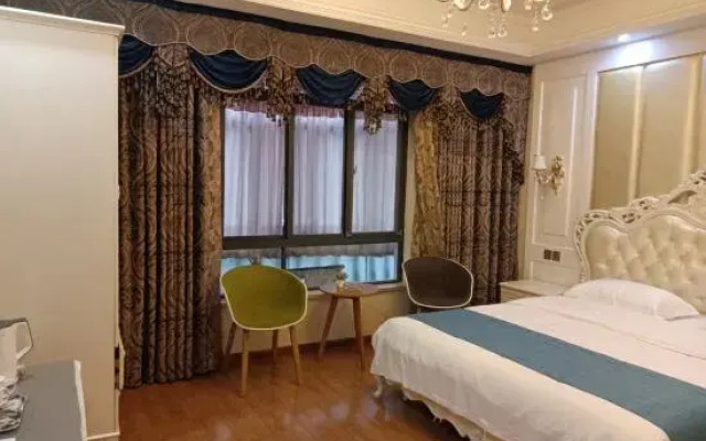 Kim Orange Theme Hotel