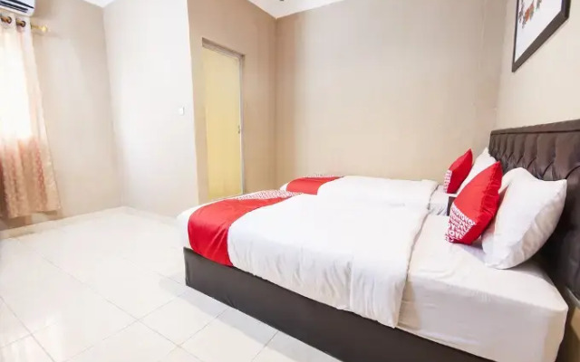 Coin Mulia Hotel By OYO Rooms