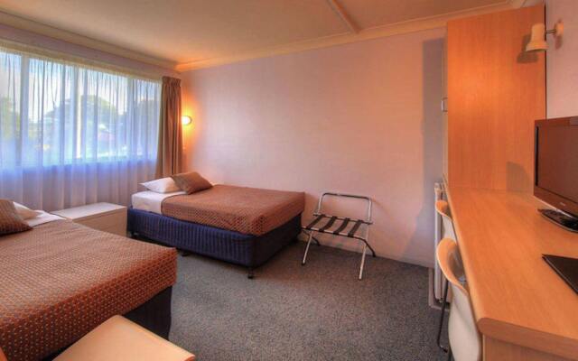 Bay Air Motel