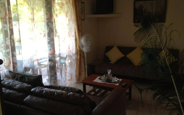 Codrington Gardens Bed & Breakfast