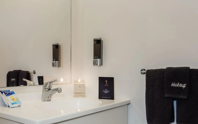 Gilmer Apartment Hotel