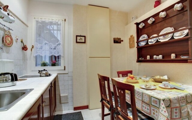Regina Elena Apartment