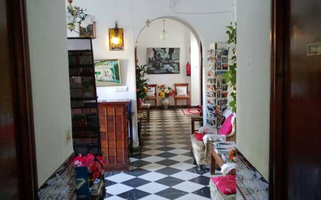 Hostal Escandinavia