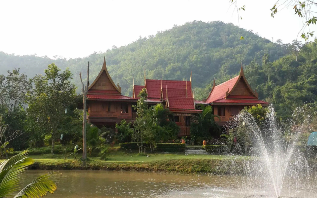 Lomrak Resort