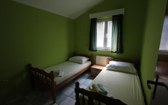 Apartments Knežević Novalja