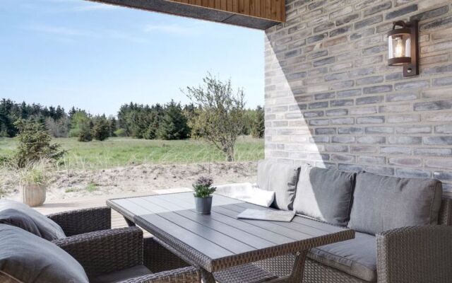"Tino" - 950m from the sea in NW Jutland