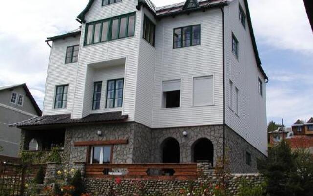 Sadyba Karpatiya