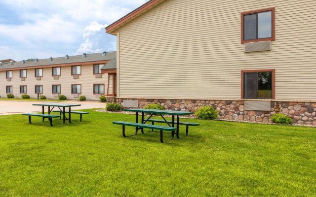 AmericInn by Wyndham Wabasha