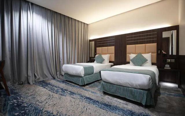 White Diamond Hotel Sari