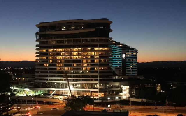 Large Apartment at Oracle Resort