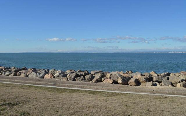 Appartement Port Camargue, 1 pièce, 4 personnes - FR-1-250-22