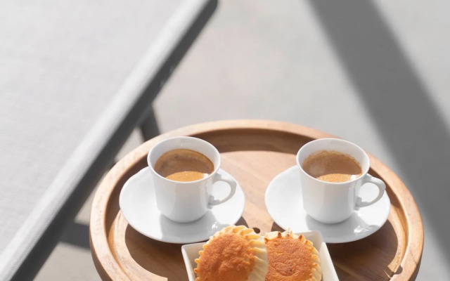 Thallos Cave House and Apartments