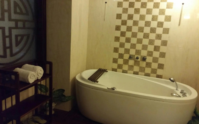 Long Life Riverside Hotel & Spa