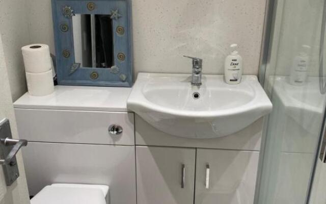 103 Nelson street 1 st floor left