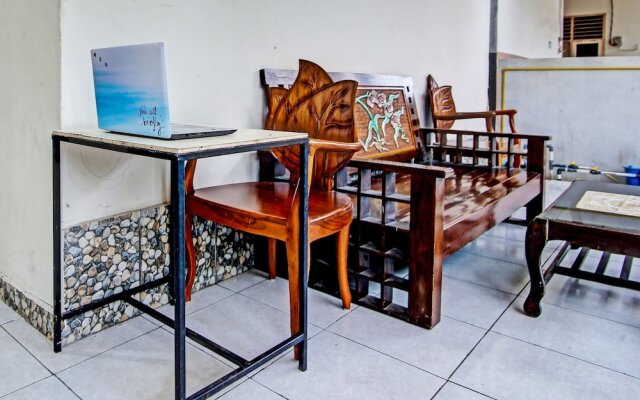 OYO Life 91268 Homestay Bu Erma Syariah