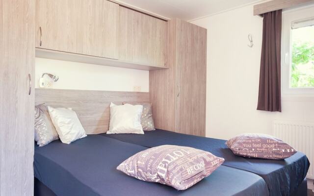 Comfortable Chalet Close to Nature