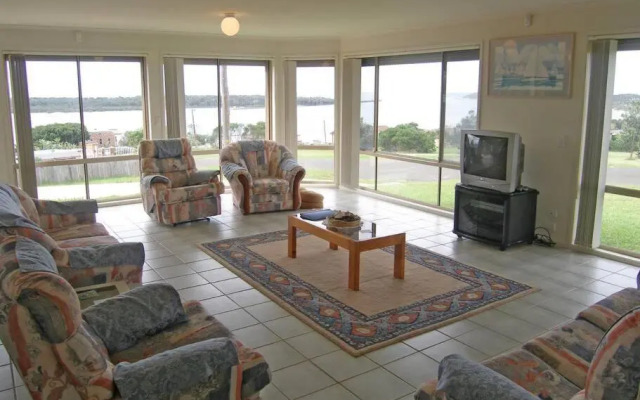 ORSO1O - Water View House