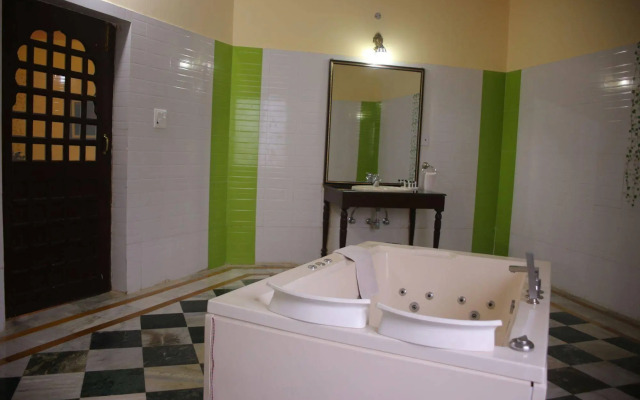 Hotel Raj Mahal