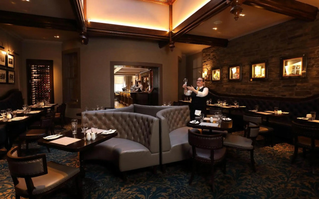 Golden Lion Hotel