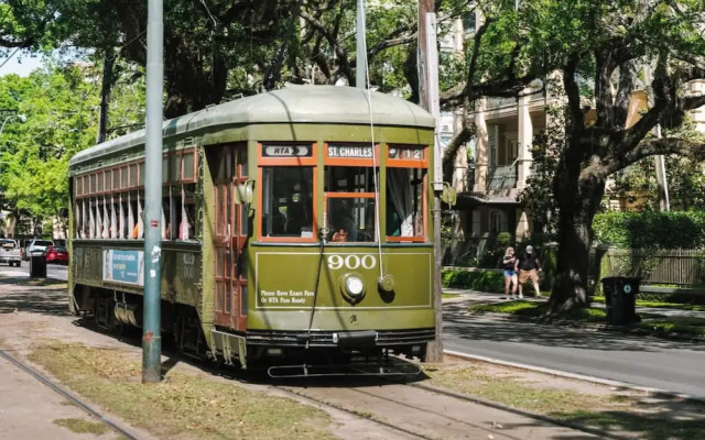 Stylish NOLA condos at 925 Common St
