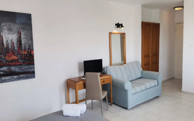 Pantheon Apartments