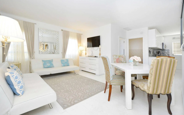 Sunrise Court Apartments