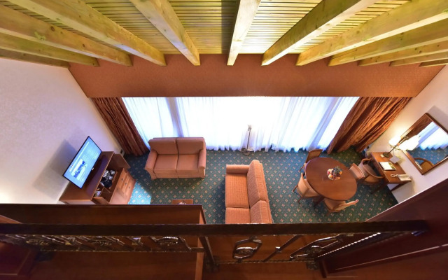 Lux Garden Hotel