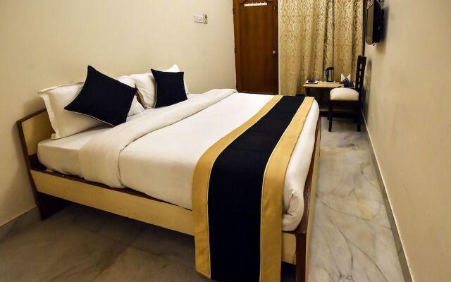 OYO 7896 Hotel Rang Mahal