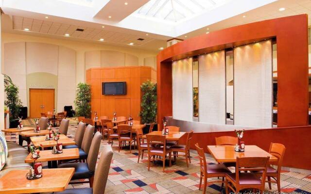 Embassy Suites Boston Logan Airport