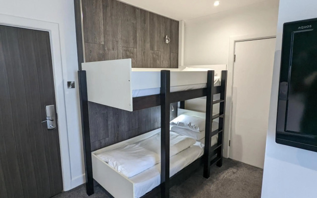 The Cumberland Hotel - OCEANA COLLECTION