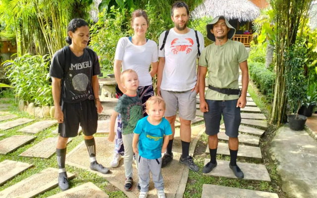 Junia Guesthouse Bukit Lawang