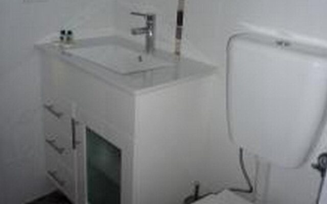 Colonial Lodge Motor Inn Yass
