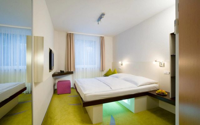 Бутик-отель SleepinRoomz