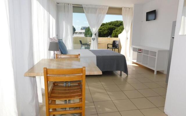 studio 38 climatisé balcon vue mer