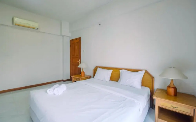 Spacious and Strategic 3BR Kondominium Juanda Apartment