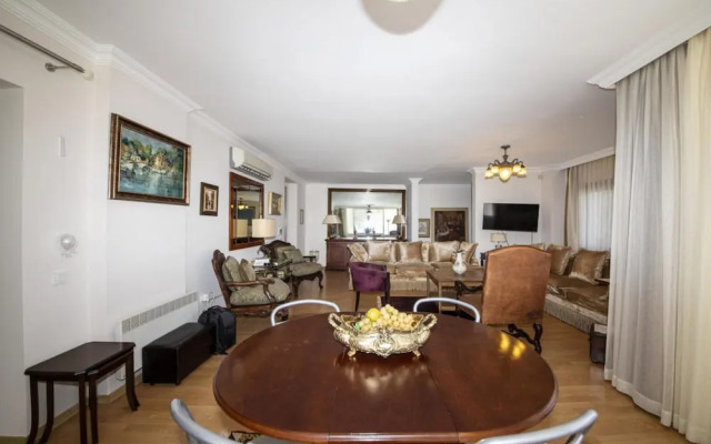 Enchanting House With Backyard in Bodrum