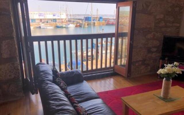Sail Loft Lookout - Harbourside Apartment - 101