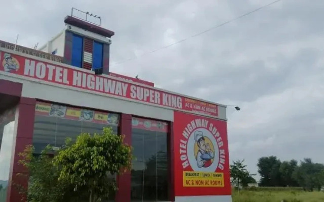 OYO 82804 Hotel Shiva