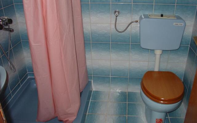 Apartments and Rooms Mirjana
