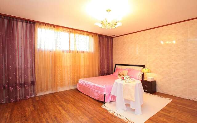 Rainbow Village Pension