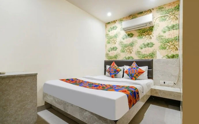 Fabhotel Shivam Palace I
