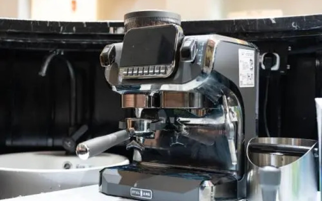 Shanghai Pudong Xiangguo Hotel (Huinan Metro Station)