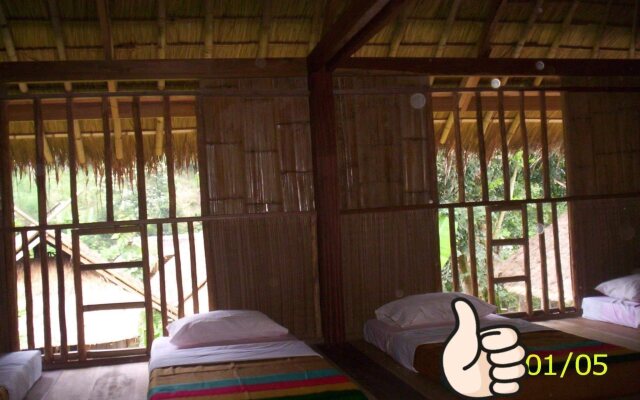 Hill Tribe Art House Lahu & Akha Homestay