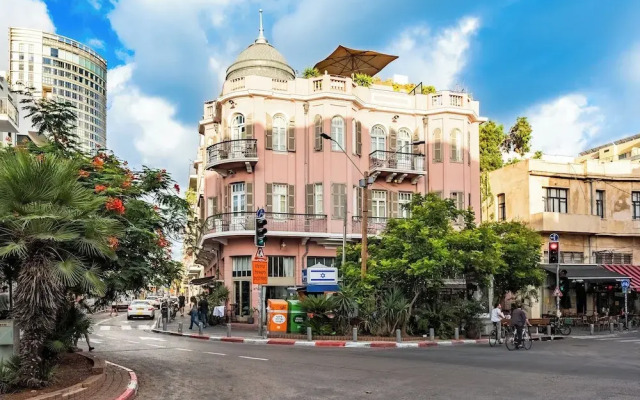Sunny Chic in TLV Center by Sea N' Rent