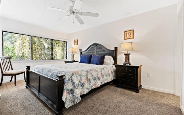 5403 Treetops