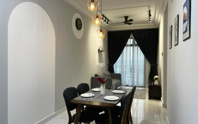 JB Staycation next to Paradigm Mall JB