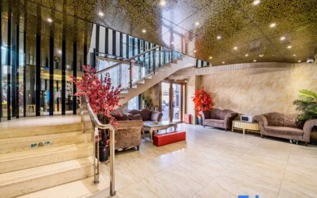 Burton Hotel (Shanghai Songjiang Jiuting Subway Station Branch)