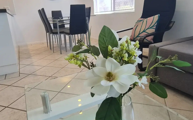 Cranbourne Court Beach Side Apartments